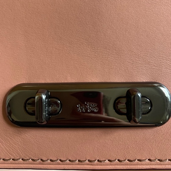 Pink crossbody Coach purse - Picture 4 of 5